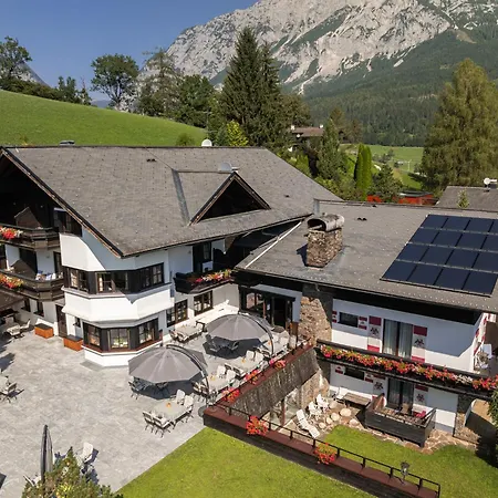 Hotel St. Georg 4*