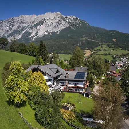 St. Georg 4* Grobming