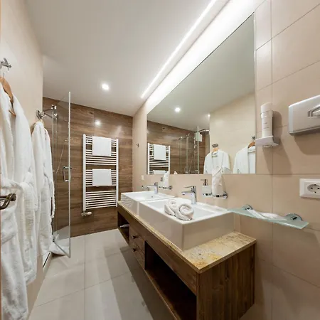 Hotel St. Georg 4*